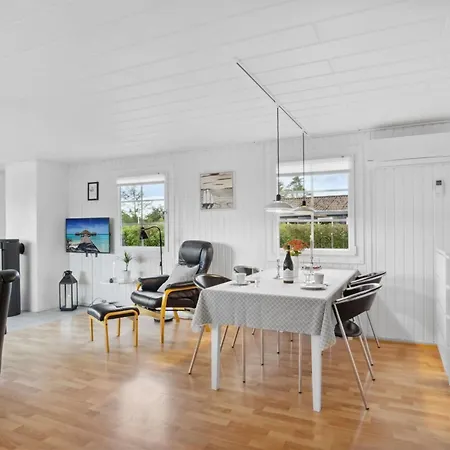 Haralda - 300m From The Sea By Interhome * הדרסלב