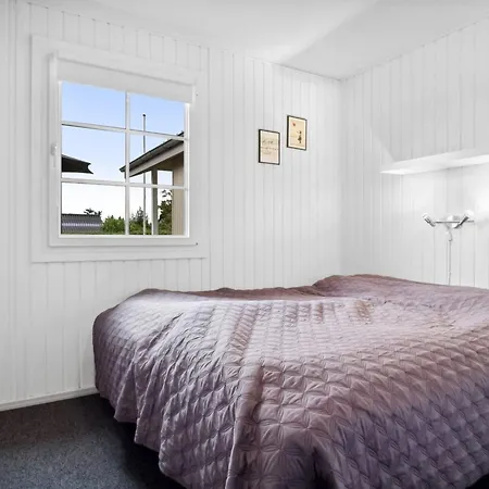 Haralda - 300m From The Sea By Interhome *