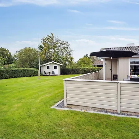 Haralda - 300m From The Sea By Interhome *