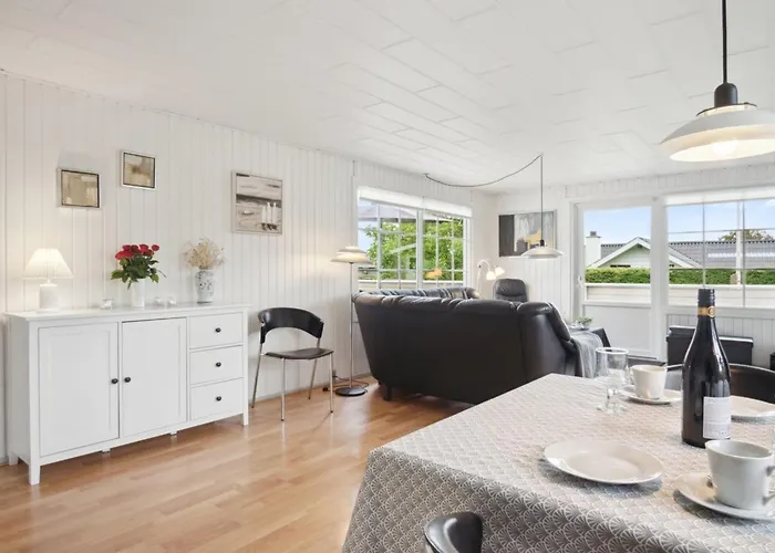 Haralda - 300m From The Sea By Interhome