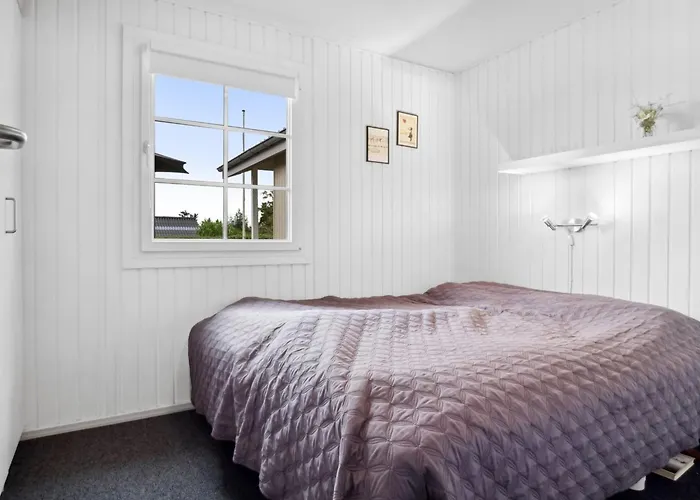 Haralda - 300m From The Sea By Interhome *